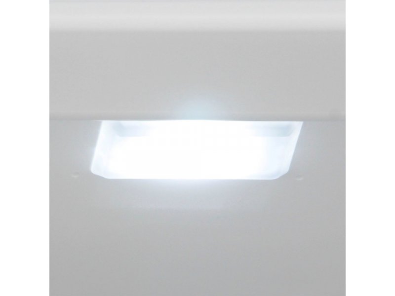 Indesit ITS 4200 W LED-подсветка внутри холодильной камеры — освещение при открытой двери