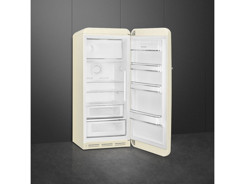Smeg FAB28RCR6 внутреннее пространство три стеклянные полки LED освещение 244 л
