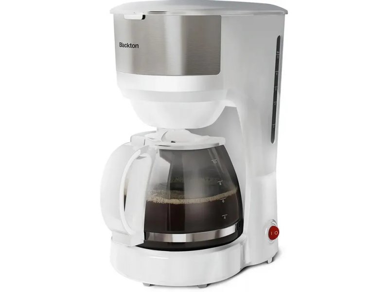 Blackton Bt CM4115 белый &mdash; капельная кофеварка со стеклянным кувшином и кнопкой включения
