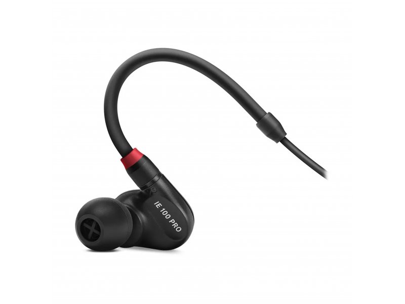 Sennheiser IE 100 Pro Wireless — съёмный Bluetooth-модуль и MMCX-разъём крупным планом