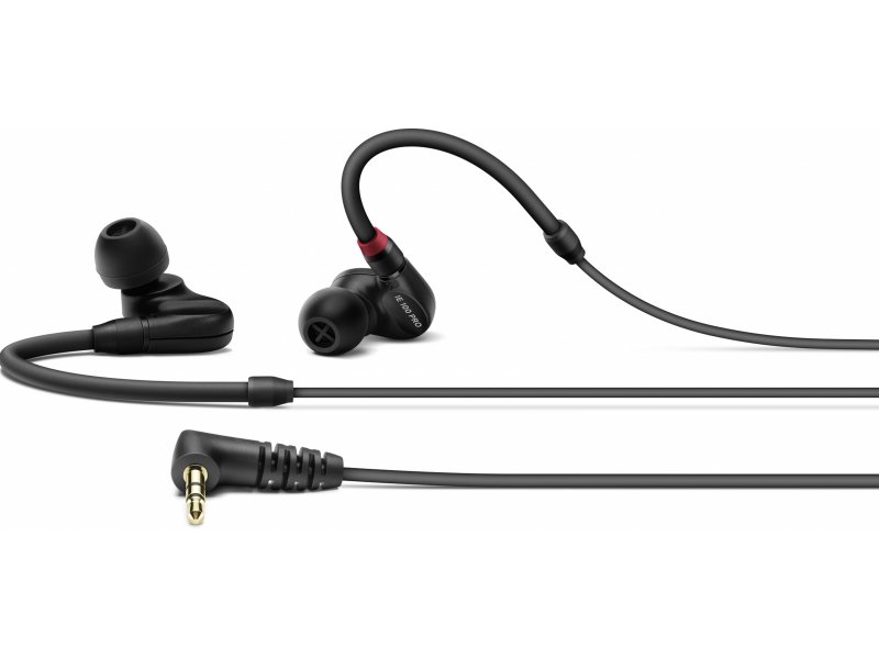 Sennheiser IE 100 Pro &mdash; вид разъёма съёмного кабеля 3.5 мм г-образной формы с позолотой