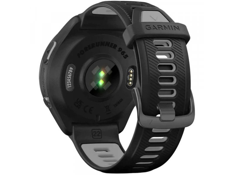 Garmin Forerunner 965 вид сзади — датчик сердечного ритма с зелёными светодиодами Elevate и логотип Forerunner 965