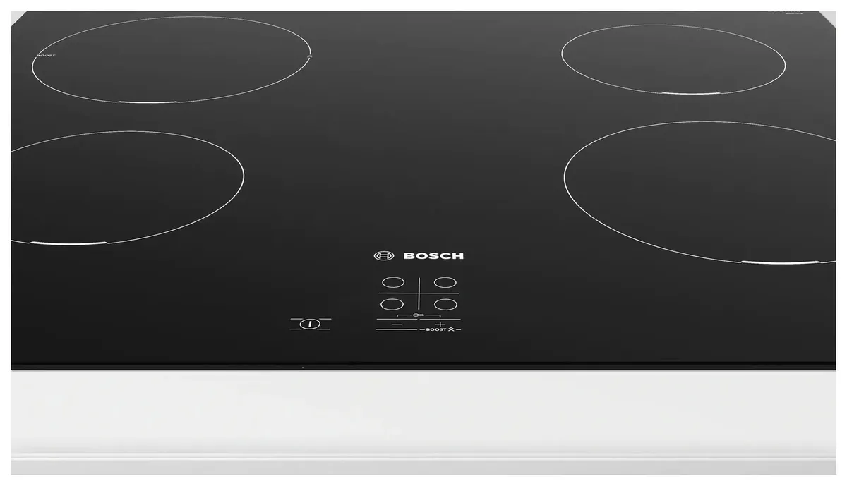 Bosch PUG611AA5E вид сверху — четыре индукционные конфорки и сенсорное управление