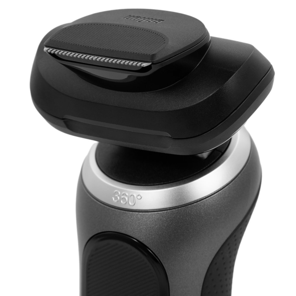 Braun 72-G1200s вид с откидной головкой &mdash; поворотный механизм 360 градусов и компактная форма для удобства бритья