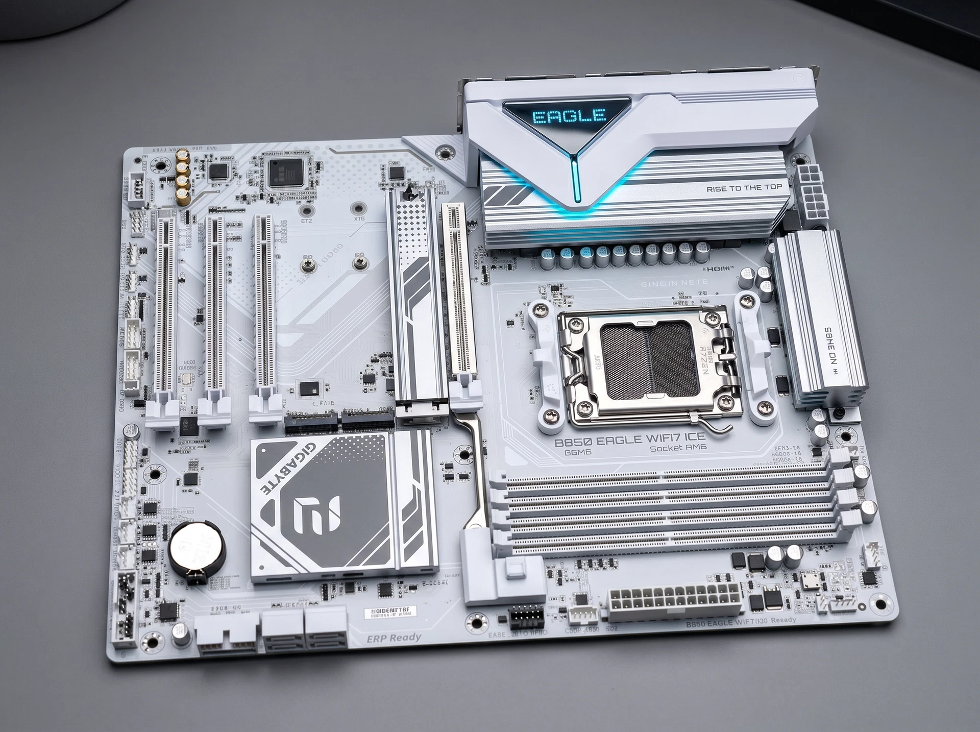 Материнская плата Gigabyte B850 Eagle Wifi7 Ice, Socket AM5, AMD B850, ATX, RTL - фото в интерьере