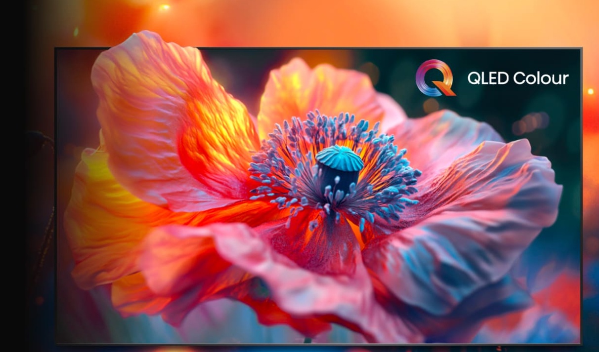 Hisense 43E77Q — QLED-панель с технологией квантовых точек