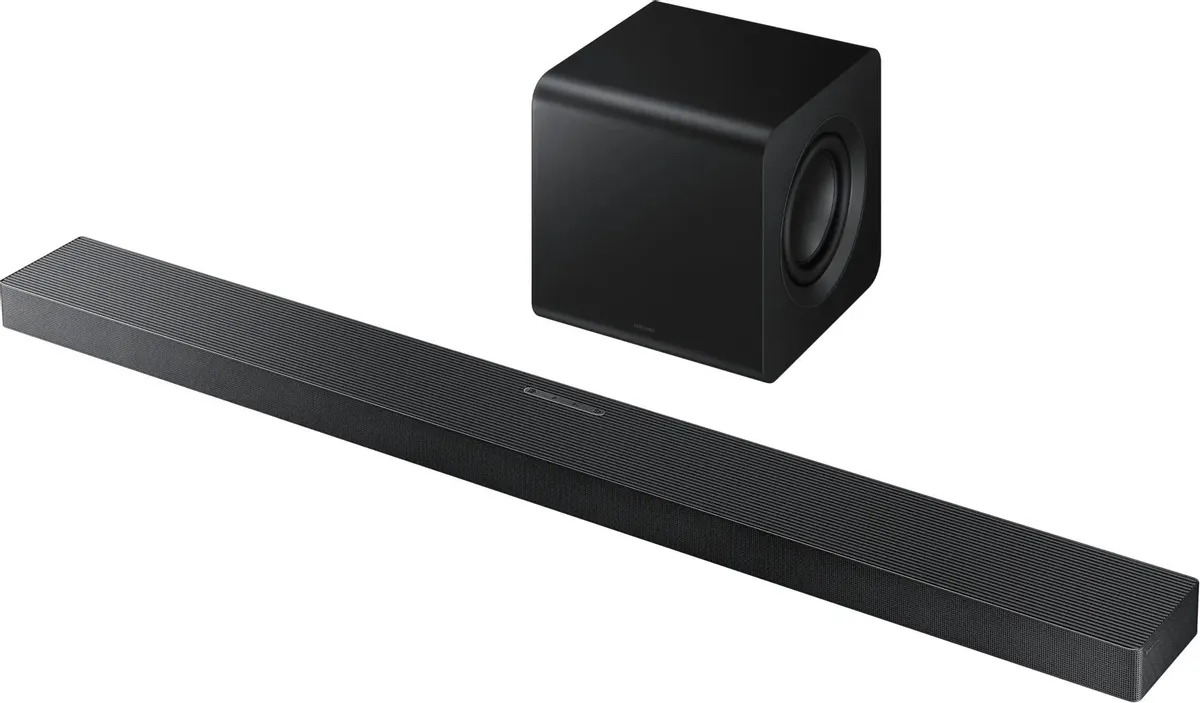 Samsung HW-QS700F/RU саундбар 3.1.2 фронтальный вид чёрный