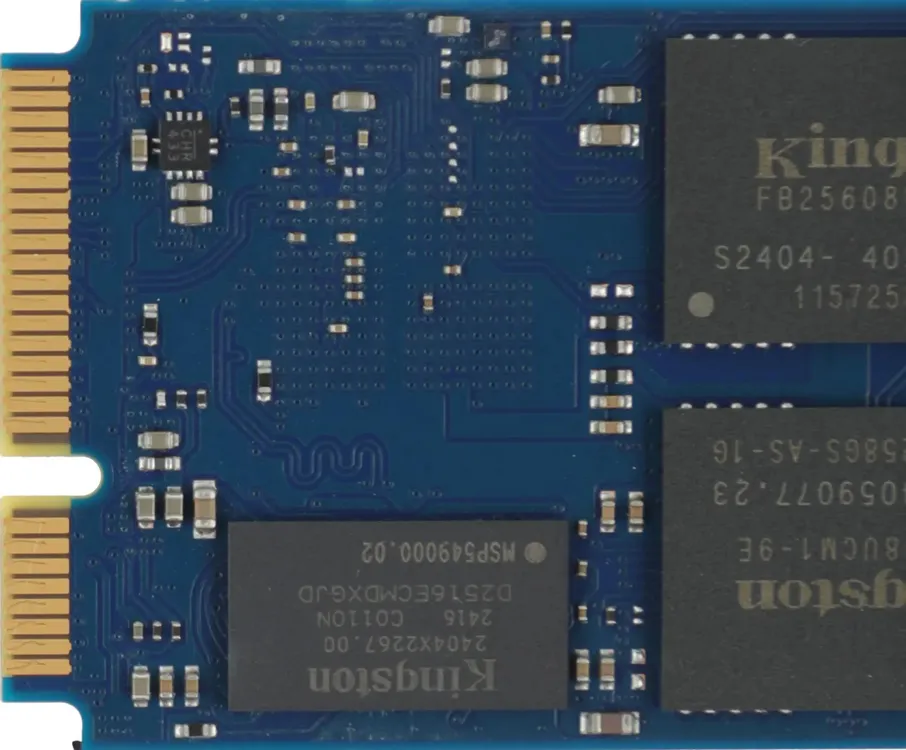 Kingston KC600 mSATA 1ТБ в установленном положении в слоте ноутбука
