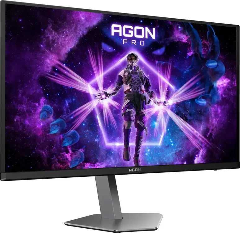 AOC AGON AG276QKD2 вид под углом &mdash; QD-OLED монитор с геймплейным контентом на экране