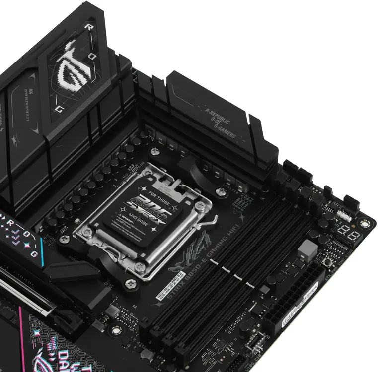 ASUS ROG Strix B850-E Gaming WiFi задняя панель портов крупным планом