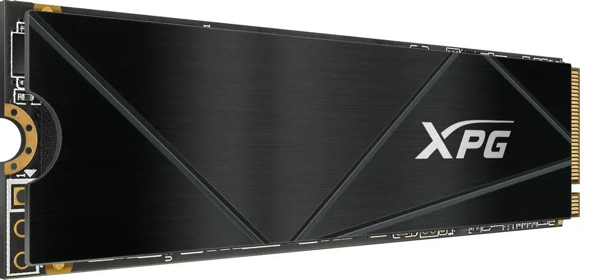 ADATA XPG Gammix S50 Core 2 ТБ радиатор и детали комплектации
