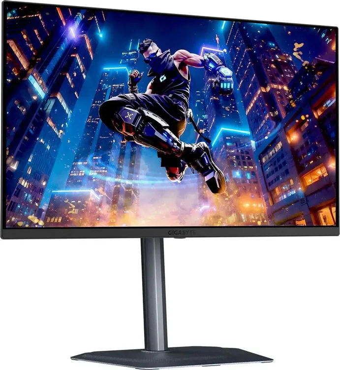 Gigabyte MO27Q3 EK вид спереди — игровой контент на QD-OLED панели