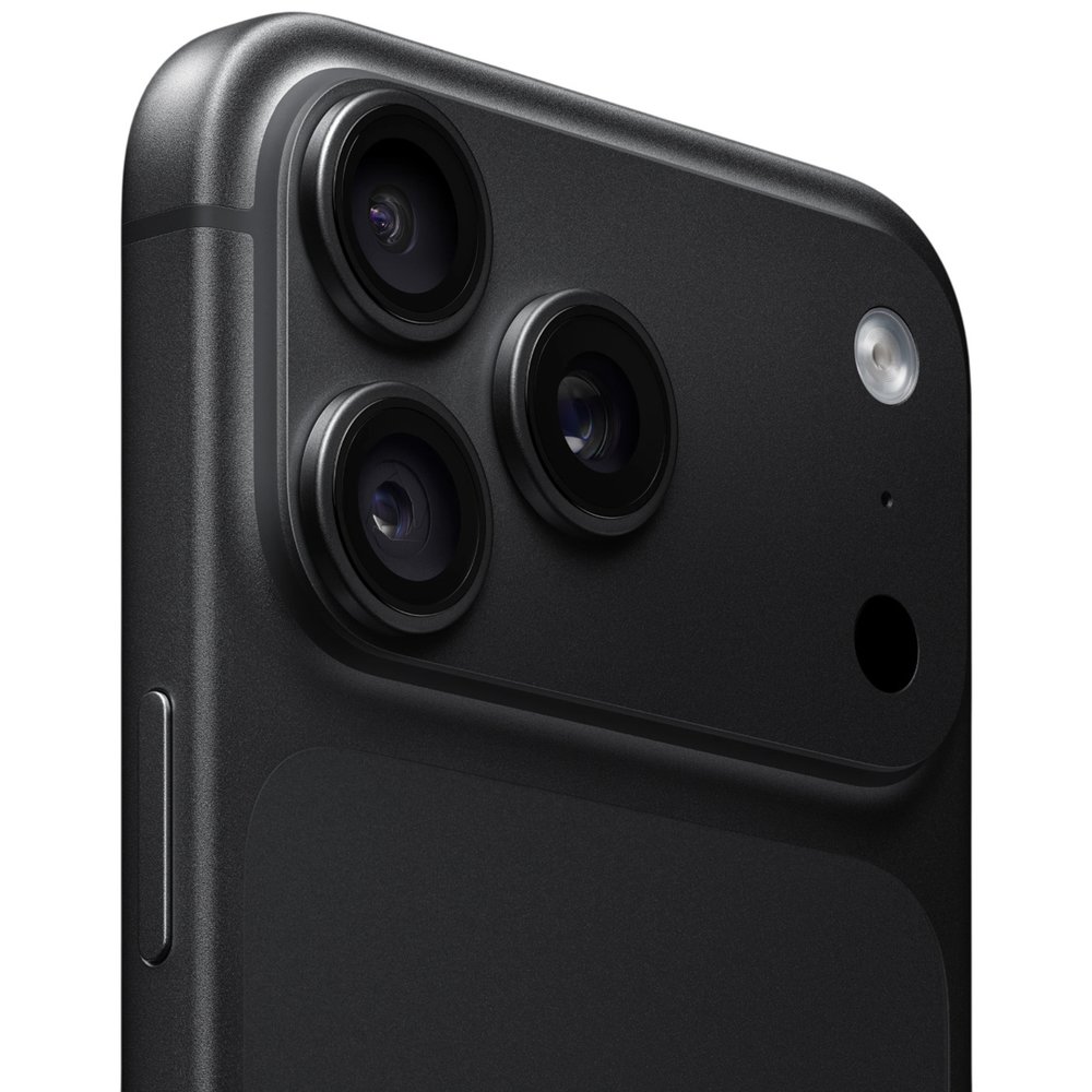 Apple iPhone 18 Pro Max тройная камера 48+48+48 Мп крупный план три объектива вспышка профиль корпуса