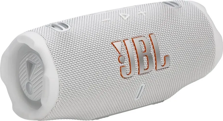 JBL Charge 6 White вид сбоку — тканевый корпус и логотип JBL