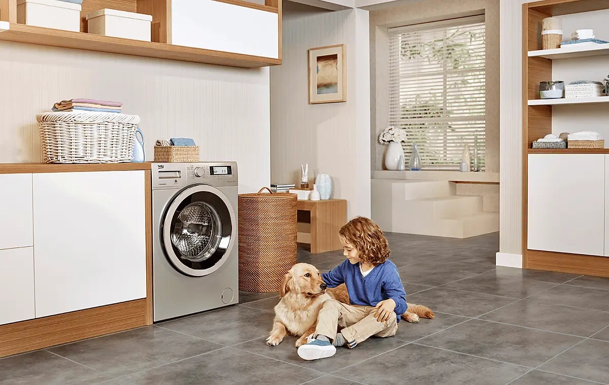 Beko WSRE6H612ZAWI встроенная в мебель — панель управления с дисплеем, круглый люк